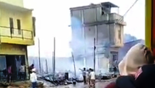 Kondisi ruko yang terbakar di Pasar Siborong Borong.