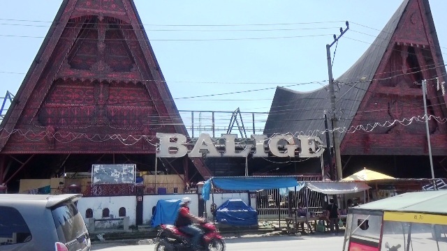 Pasar Balairung Balige.